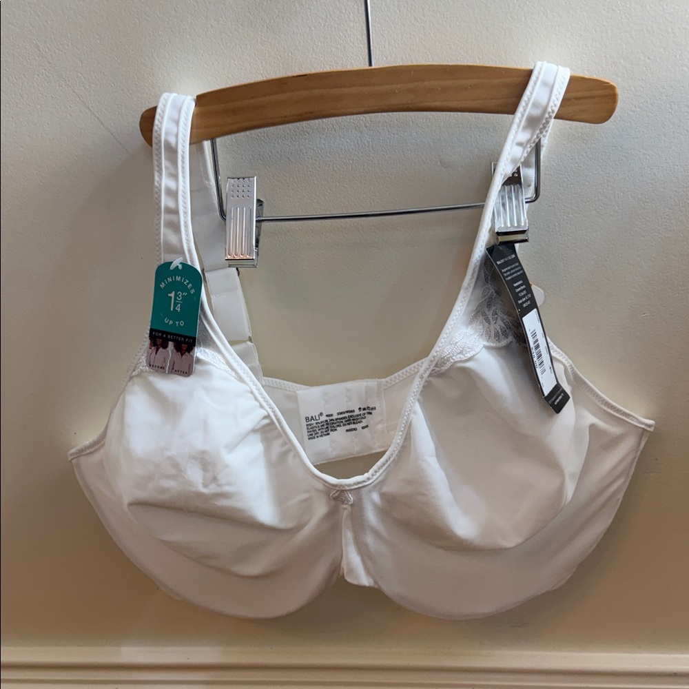 Bali Minimizer, Women’s White Underwire Bra, Size 40DD NWT‎